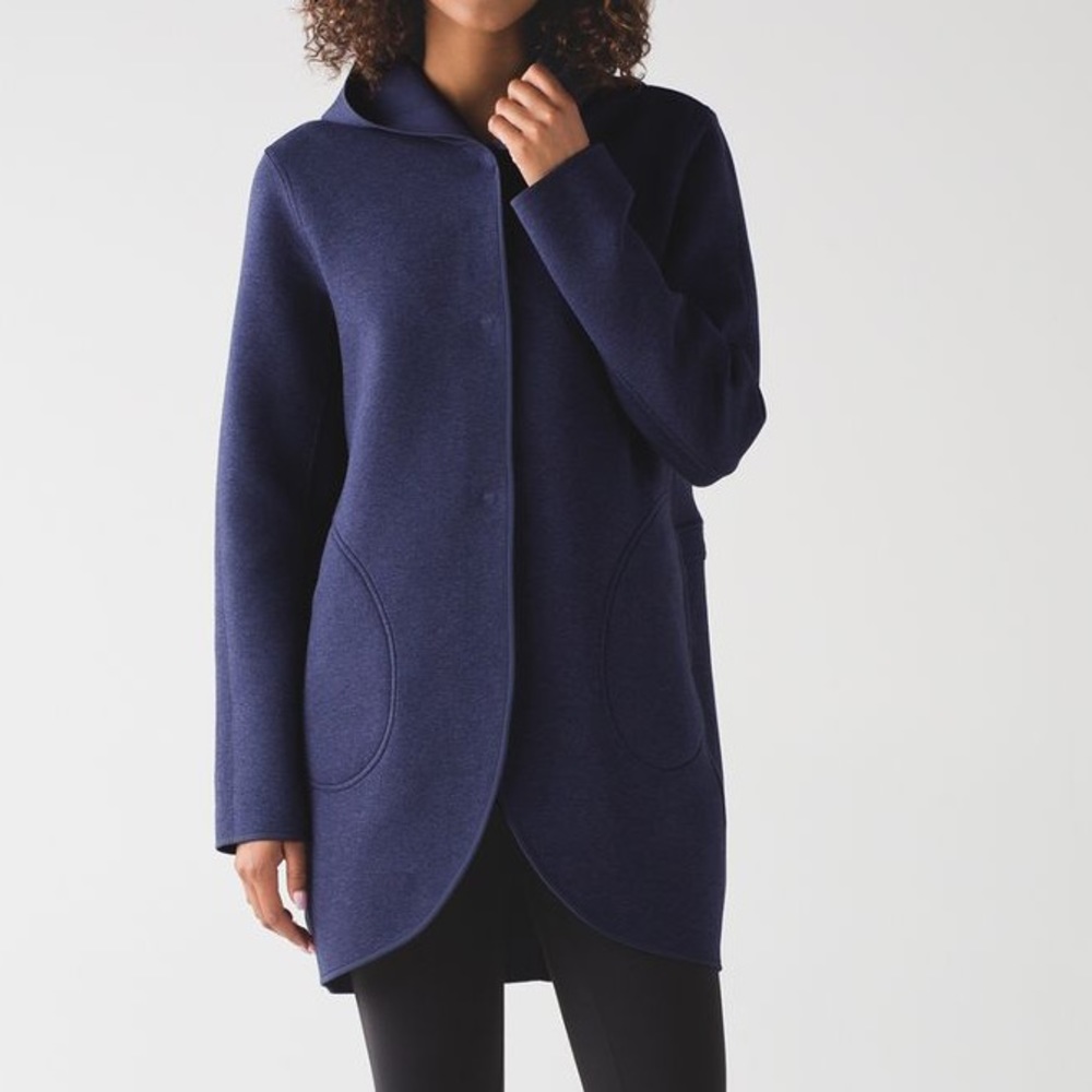 Lululemon City Bound Wrap